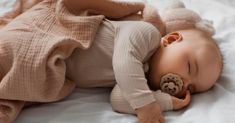 Usia Berapa Bayi Mulai Tidur Sepanjang Malam? Ini Penjelasannya